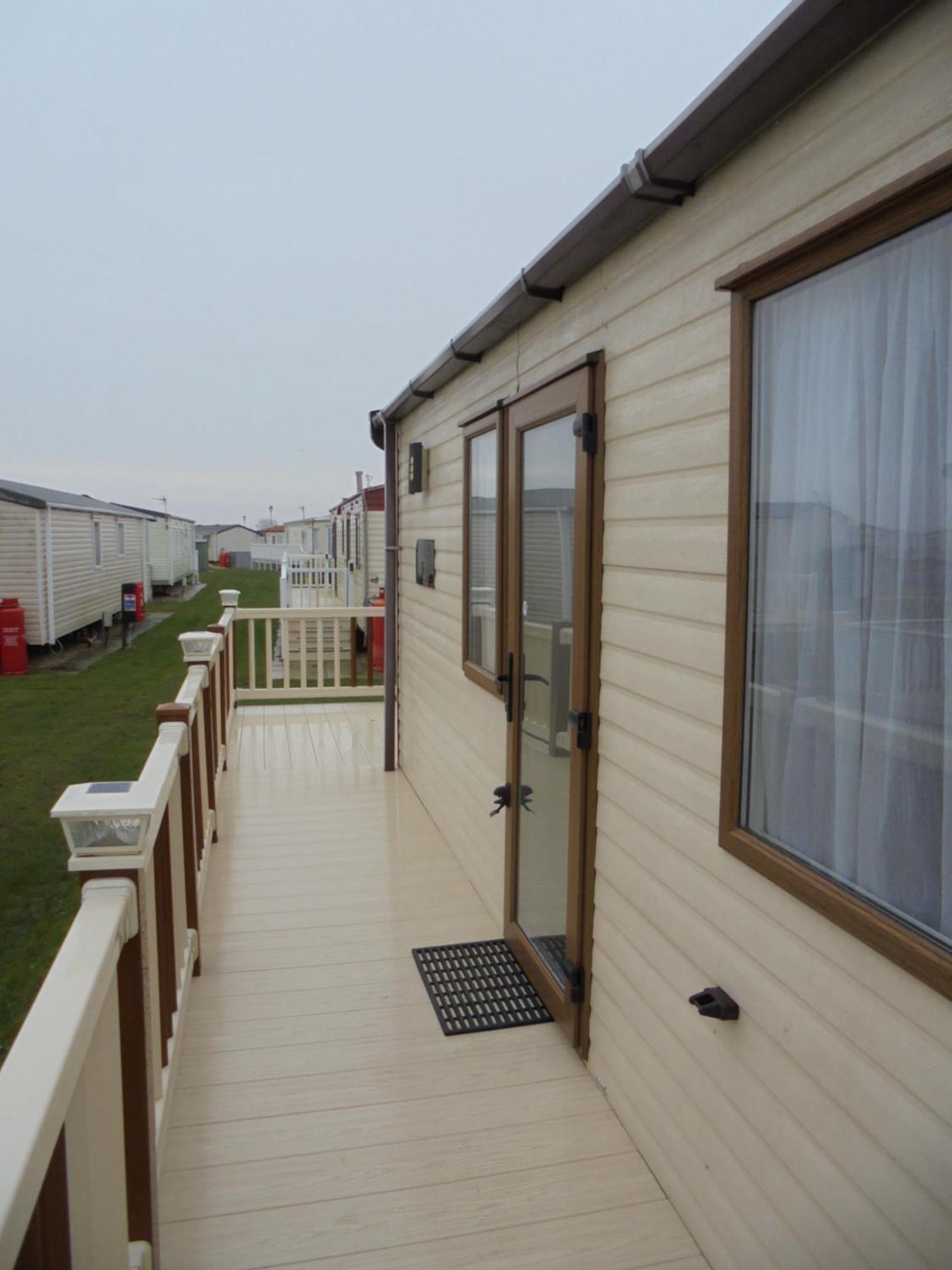 The Grange Ingoldmells: Elan 6 Berth, Central Heated, Wrap Around Decking Dış mekan fotoğraf